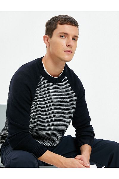 Koton Marineblauer Herrenpullover