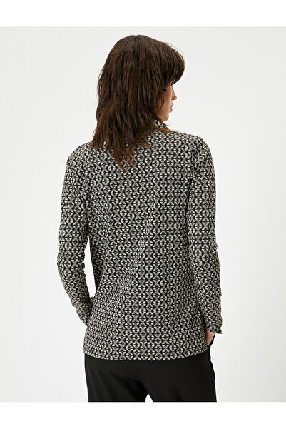 Koton Melis Ağazat X - Langärmliges T-Shirt mit Polokragen und Knöpfen