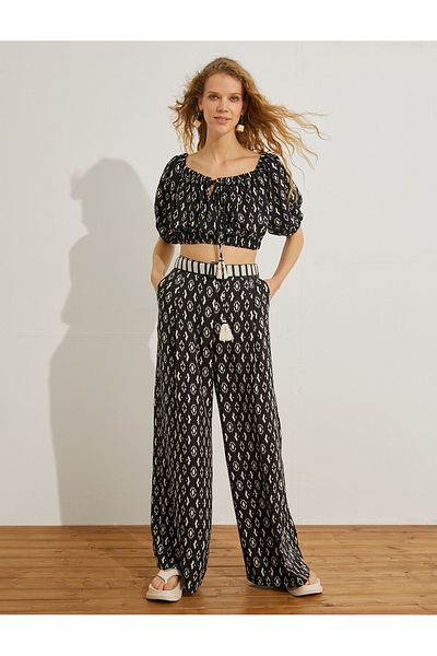 Koton Crop-Bluse mit Ethno-Print, elastisch, detailliert