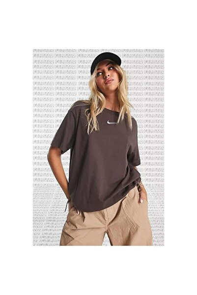 Nike Sportswear Essential Loose Fit Short-Sleeve Kadın Tişört