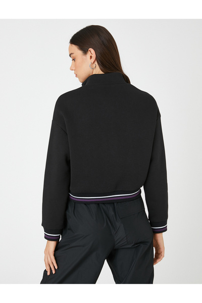 Koton Crop φούτερ με μισό φερμουάρ ψηλό γιακά με λωρίδα με λεπτομέρειες