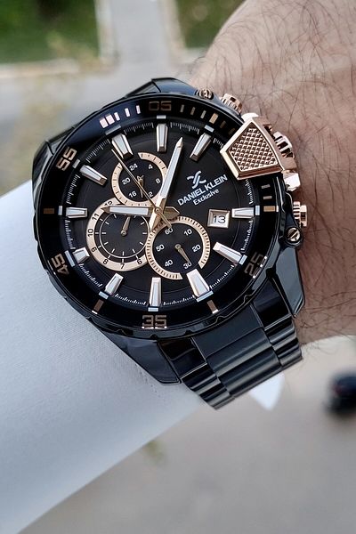 Daniel Klein Text Rose Cord Black Color Display Men's Wrist Watch