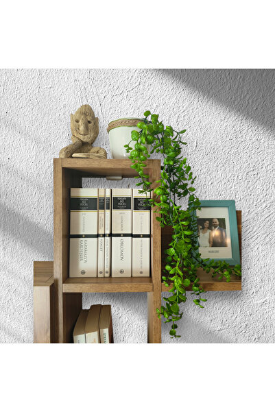 Butik Doğal görünümlü yapay sarmaşık çiçek, plastik saksıda şık bir dekor , e...