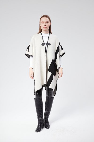 CNR TEKSTİL Bird Eye Detailed Pocket Knit Poncho