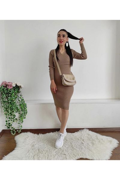 Altı Üstü Butik πλεκτό φόρεμα με λαιμόκοψη