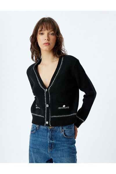 Koton V-Neck Knitwear Cardigan - Buttoned and Pocketed, Color Contrast Detail 5Wak90224Ht