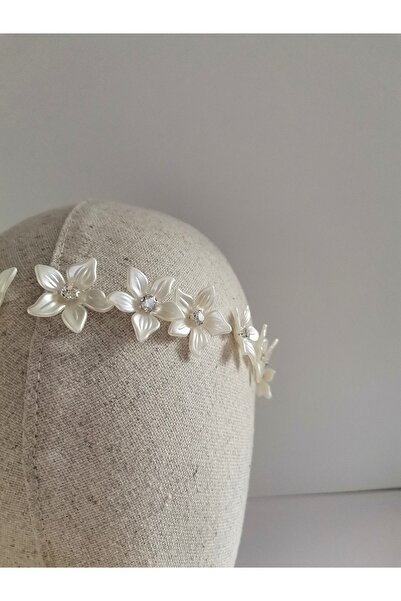 Bivalvia Accessories Zarif Kristal Çiçek Gelin Tacı