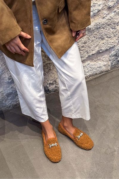 NİŞANTAŞI SHOES Γυναικείες μπαλαρίνες Neva Brown Feather Stone Λεπτομέρεια επίπεδη σόλα
