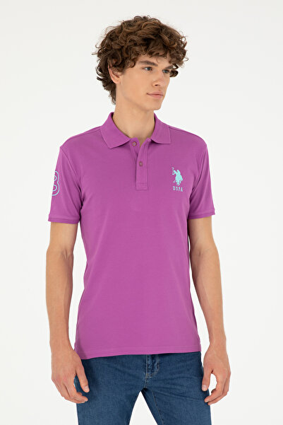 U.S. Polo Assn. تي شيرت أساسي بياقة بولو وقصة ضيقة للرجال باللون الأرجواني 50...