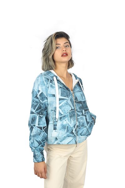 Emporio Armani سويت شيرت أزرق قصير منقوش بياقة بولو للنساء 6L2M9C 1J88Z-F933