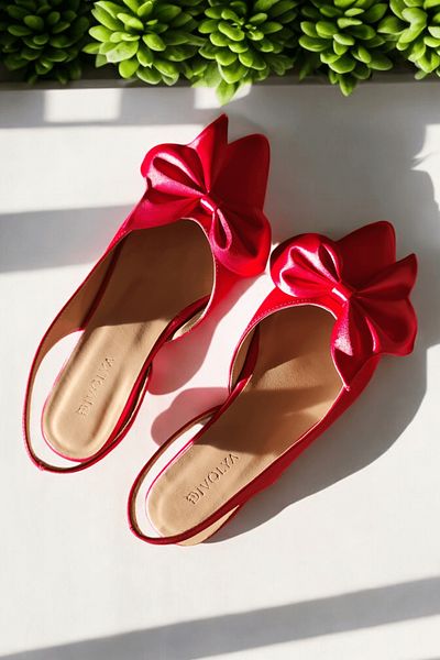 DURUNUN BUTİĞİ Balerini casual din satin fucsia - Toc de 2 cm, curea la gleznă, vârf ascuțit