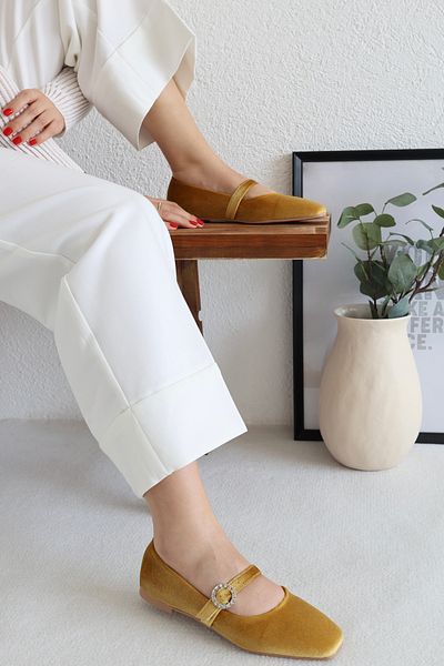 POLKA STORE Velvet Velvet Closed Back Single Band Square Toe Women's Ballerina Shoes with Helmet Mary Jane