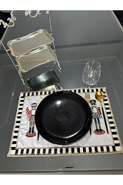 LİNDA MİA ليندا ميا نوتكراكرز - جندي الرصاص، الخدمة الأمريكية، مجموعة من 2