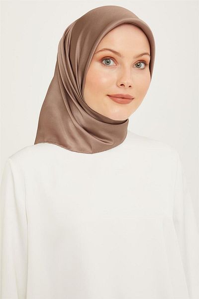 Armine Esarfa Sura 22ya0010 - Model 131x32