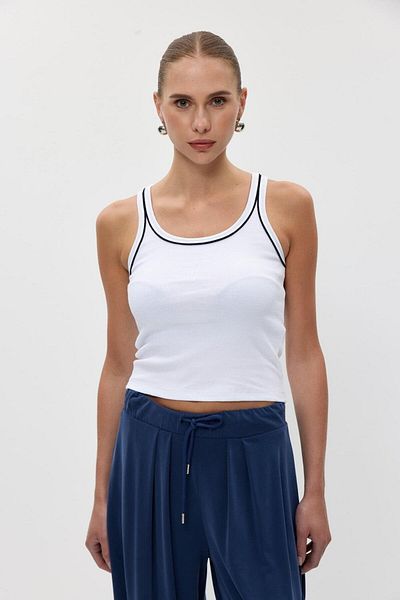 Tuba Butik White Women's Undershirt with U-Neck Piping