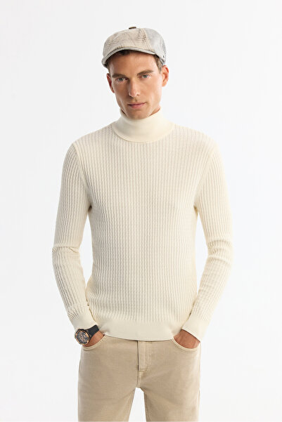 Avva Men's Ecru Full Turtleneck Wool Blend Jacquard Knitwear Regular Fit Sweater A42Y5074