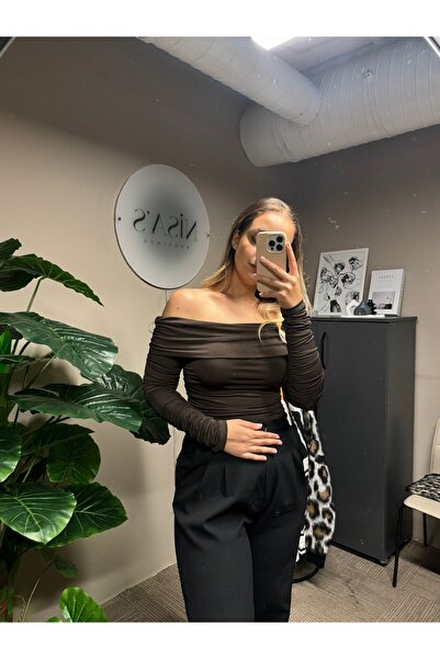 Nisas Omuz Dekolteli Bluz