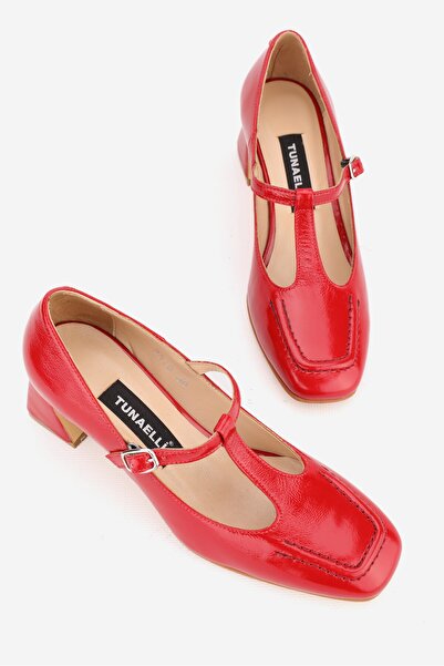 TUNAELLİ KADIN KIRMIZI RUGAN HAKİKİ DERİ 35-41 NUMARA BANTLI ORTA TOPUKLU KLASİK AYAKKABI