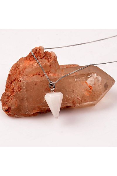 Taş Sandığı Crystal Quartz Stone Necklace