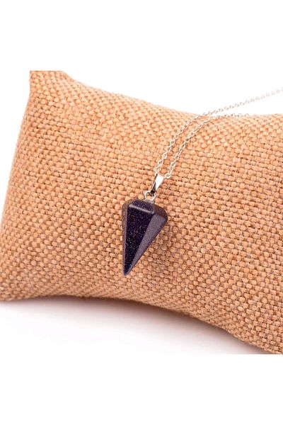 Taş Sandığı Navy Blue Star Stone Cone Necklace