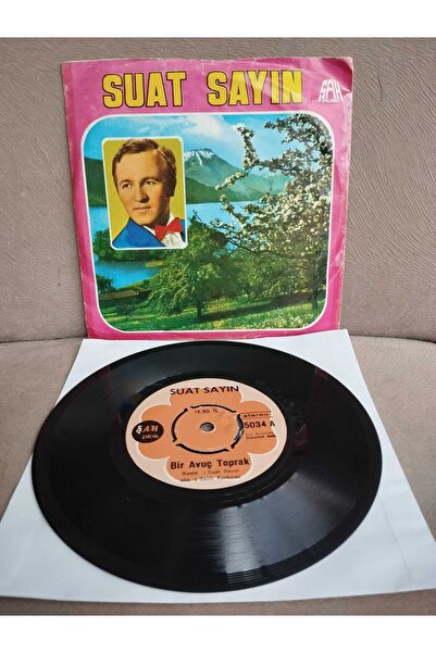 Plakperest Suat Sayın - Bir Avuç Toprak / Tuzak  - Türkiye Basım  45 lik Plak