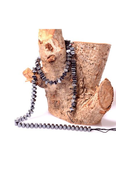 Taş Sandığı Hematite Stone Cube Funnel String - 4 mm