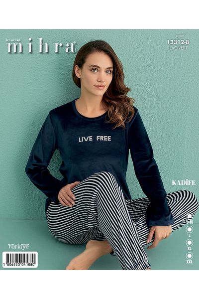Mihra Women's Long Sleeve Velvet Pajama Set
