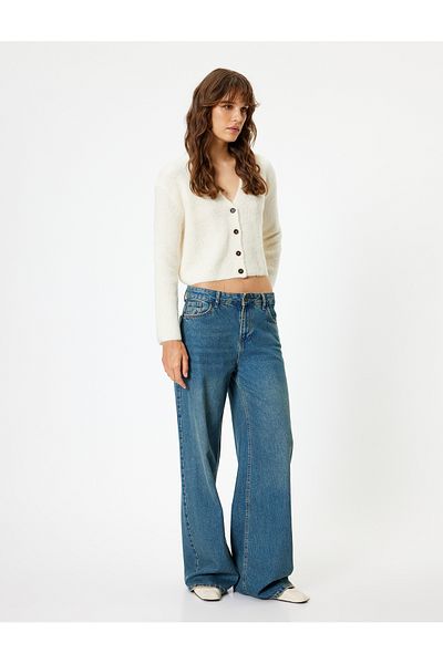 Koton V-Neck Buttoned Long Sleeve Knitted Cardigan