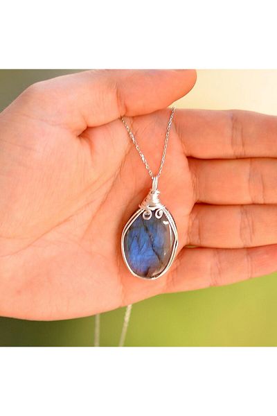 Taş Sandığı Labradorite Stone Necklace - Silver Wire Wrapped