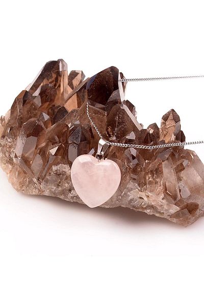 Taş Sandığı Pink Quartz Stone Heart Necklace - Light Color