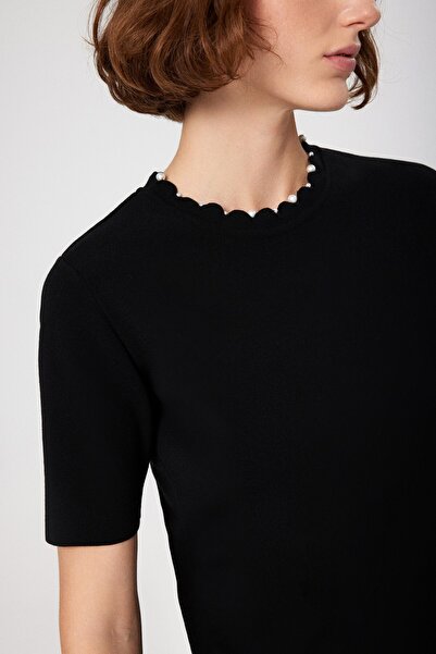Mısırlı Siyah İnci Detaylı Kısa Kollu Kadın Kazak