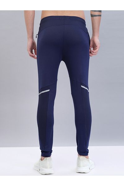 Technosport By Styli بنطال رياضي ضيق بقصّة Slim Fit مع TECHNO DRY