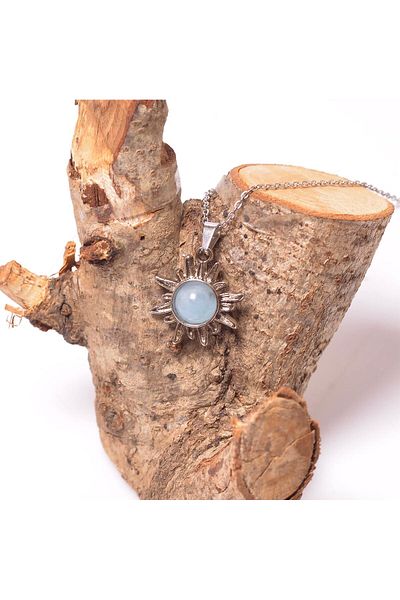Taş Sandığı Aquamarine Stone Sun Necklace