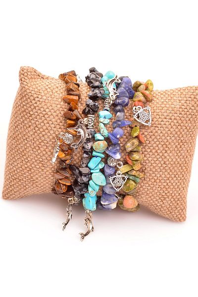Taş Sandığı Five Natural Stone Bracelets