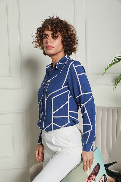 Butik Cămașă din viscoză indigo cu model 1500051