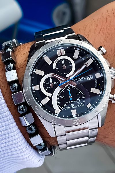 Tom Jones Brand Steel Men's Wrist Watch and Bracelet Gift