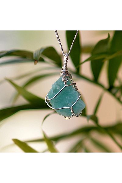Taş Sandığı Raw Amazonite Stone Necklace with Wire Wrap