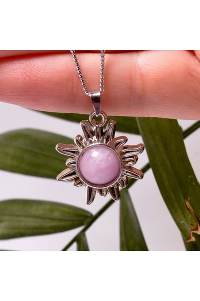 Taş Sandığı Kunzit Stone Sun Necklace
