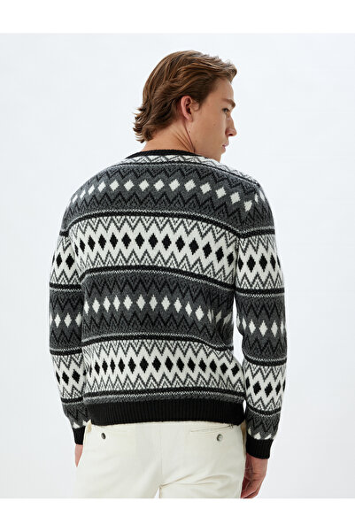 Koton Winterstrickpullover mit Rundhalsausschnitt, gemustert, langärmlig