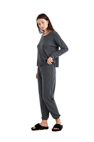 Blackspade Γυναικεία μακρυμάνικη φόρμα πιτζάμα από ανθρακί μοντάλ-μάλλινη C0T6N4O06-61