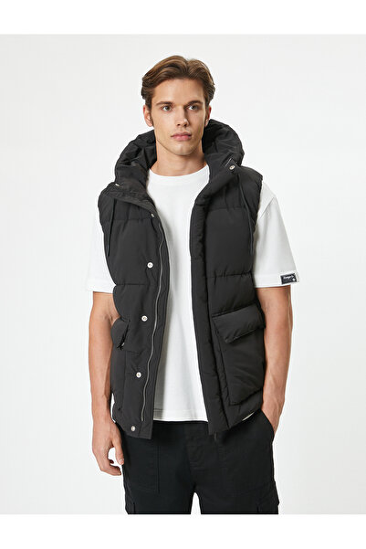 Koton Şişme Yelek Kapüşonlu Cepli Fermuar Kapamalı
