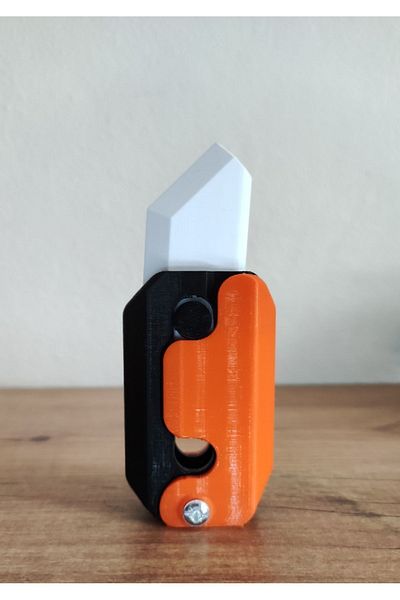 Tezgah3d Gravity Knife (Stress Blade) Carrot Knife Fidget Knife Different Colors Toy