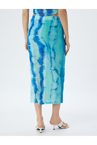 Koton X Şahika Ercümen - Midi Boy Etek Batik Desenli Yandan Yırtmaç Detaylı