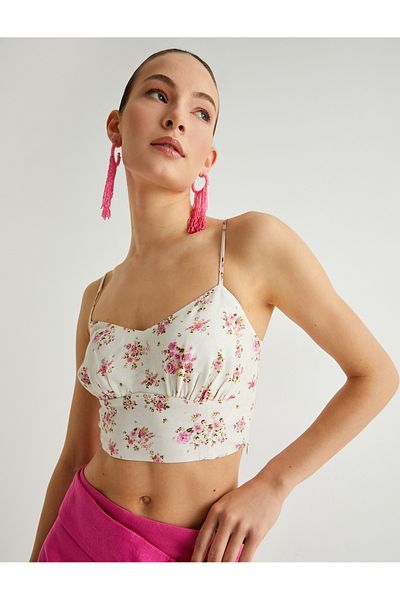 Koton X Melis Ağazat – Kurzes Tanktop mit Blumenmuster