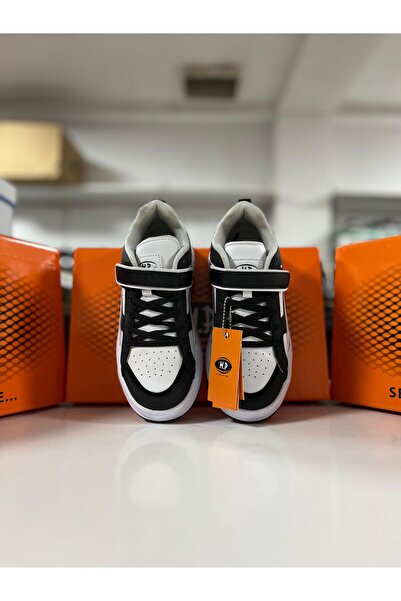 M.P. M.P. 242-2083 Black-White Unisex Sports Shoes