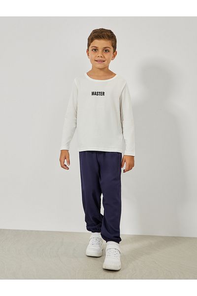 Styli Solid Lightweight Pants with Elastic Waistband
