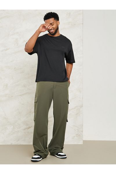 Styli Relaxed Fit Cargo Pocket Detail Pants