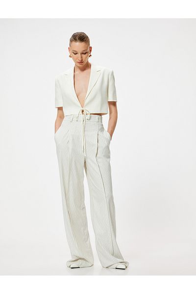 Koton Crop-Leinenjacke mit Schnürung vorne und kurzen Ärmeln