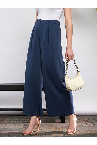 Sassafras By Styli Front Pleated Loose Fit Pants