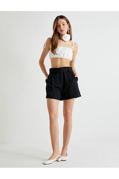 Koton Tuba Unusal - Floral Textured Shorts with Belt and Pockets